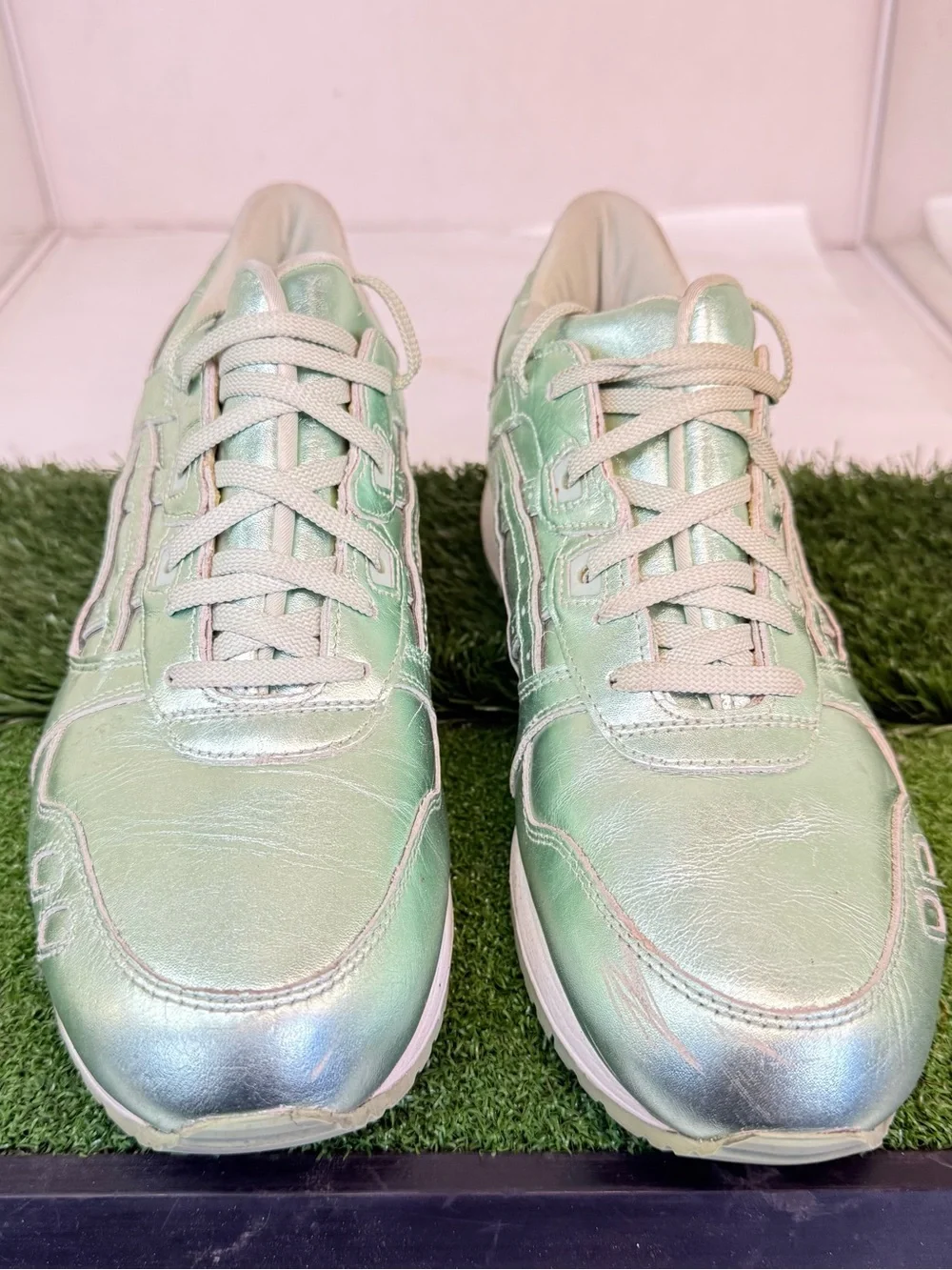 Asics shiny metallic